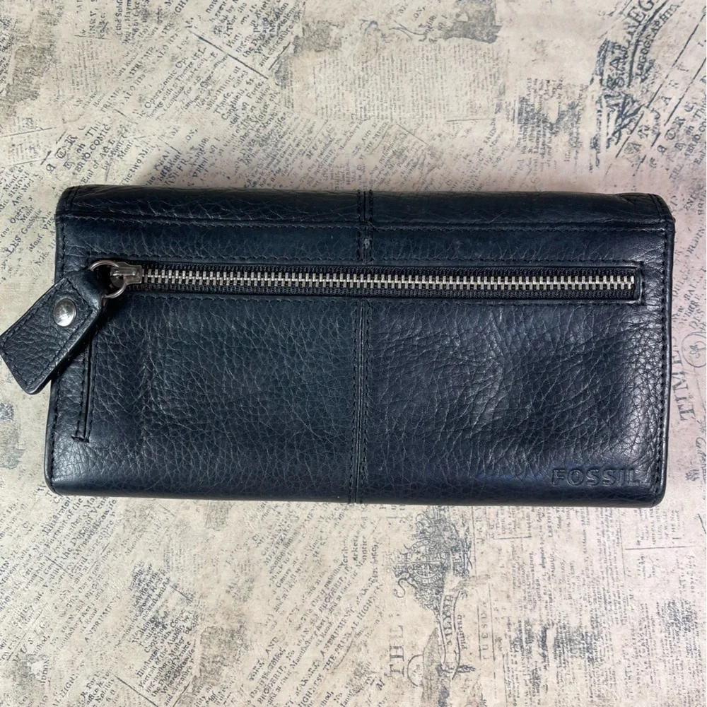 Fossil Black Leather Trifold Wallet Organizer Snap Closure Multi Compartment